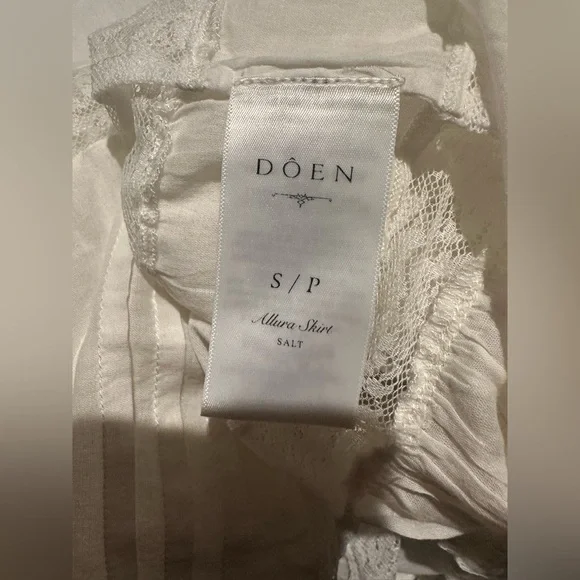 SOLD Doen Allura Skirt in Salt - Picture 9 of 10